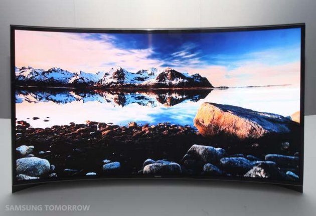 Telewizory LG i Samsung z zakrzywionymi ekranami OLED wprowadzają na rynek USA