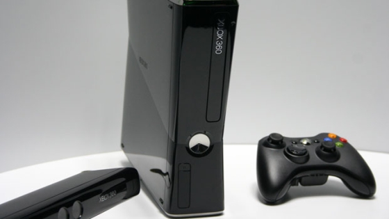 Microsoft Xbox 360: konsola z kontrolerem Kinect za 99 dolarów - "promocja"?
